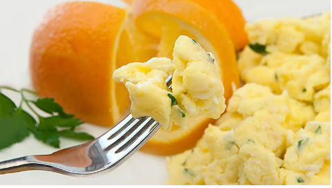 Low-Carb Breakfast Key to Lower Glucose Variability in T2D?